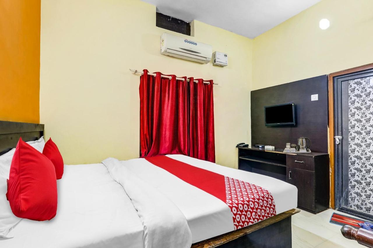 Flagship Hotel Suman Niwas Bijnaur Buitenkant foto