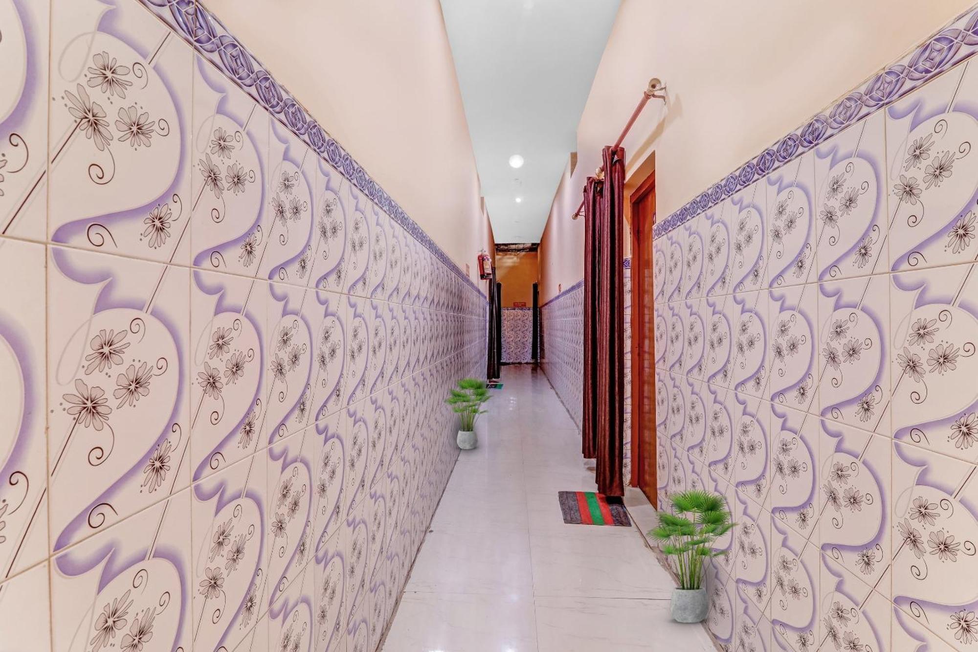 Flagship Hotel Suman Niwas Bijnaur Buitenkant foto